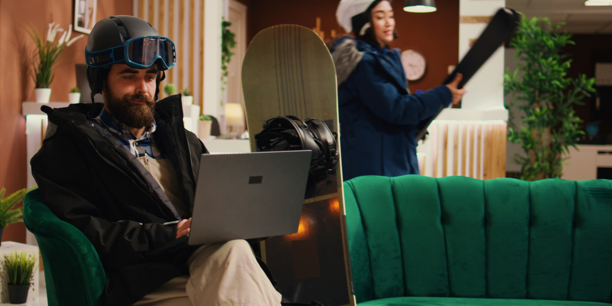 Why Modern Enterprises Need Both Traditional Online Gameplay and Web3 Integration